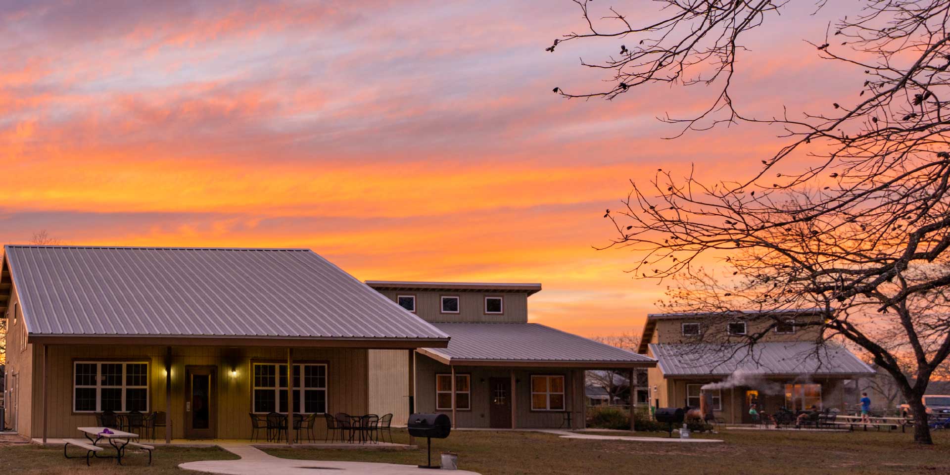 7 Bluff Cabins to 7 Bluff Cabins + RV Park located on the